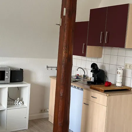 Marktplatzapartment דירה *